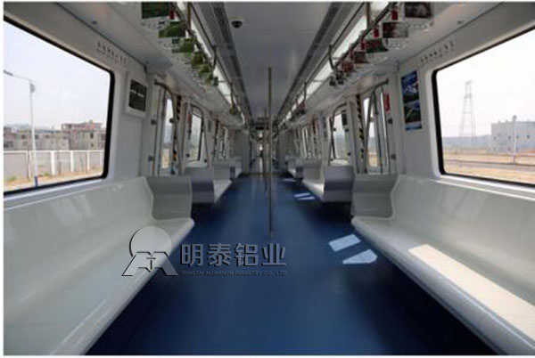 透过重庆轨道5号车厢将采用铝合金车厢，发现车厢用铝优点